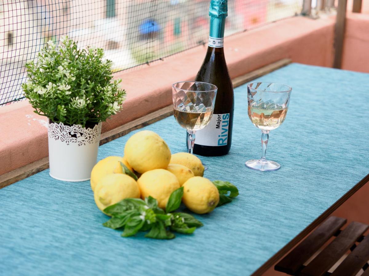 Casa Teresa With Ac And Balcony Διαμέρισμα Βερνάτσα Εξωτερικό φωτογραφία
